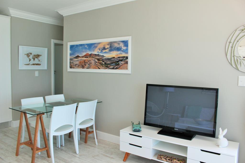 Blouberg Beachfront Apartment Блуберґстранд Номер фото