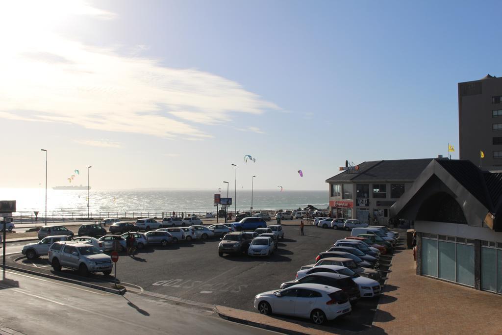 Blouberg Beachfront Apartment Блуберґстранд Номер фото